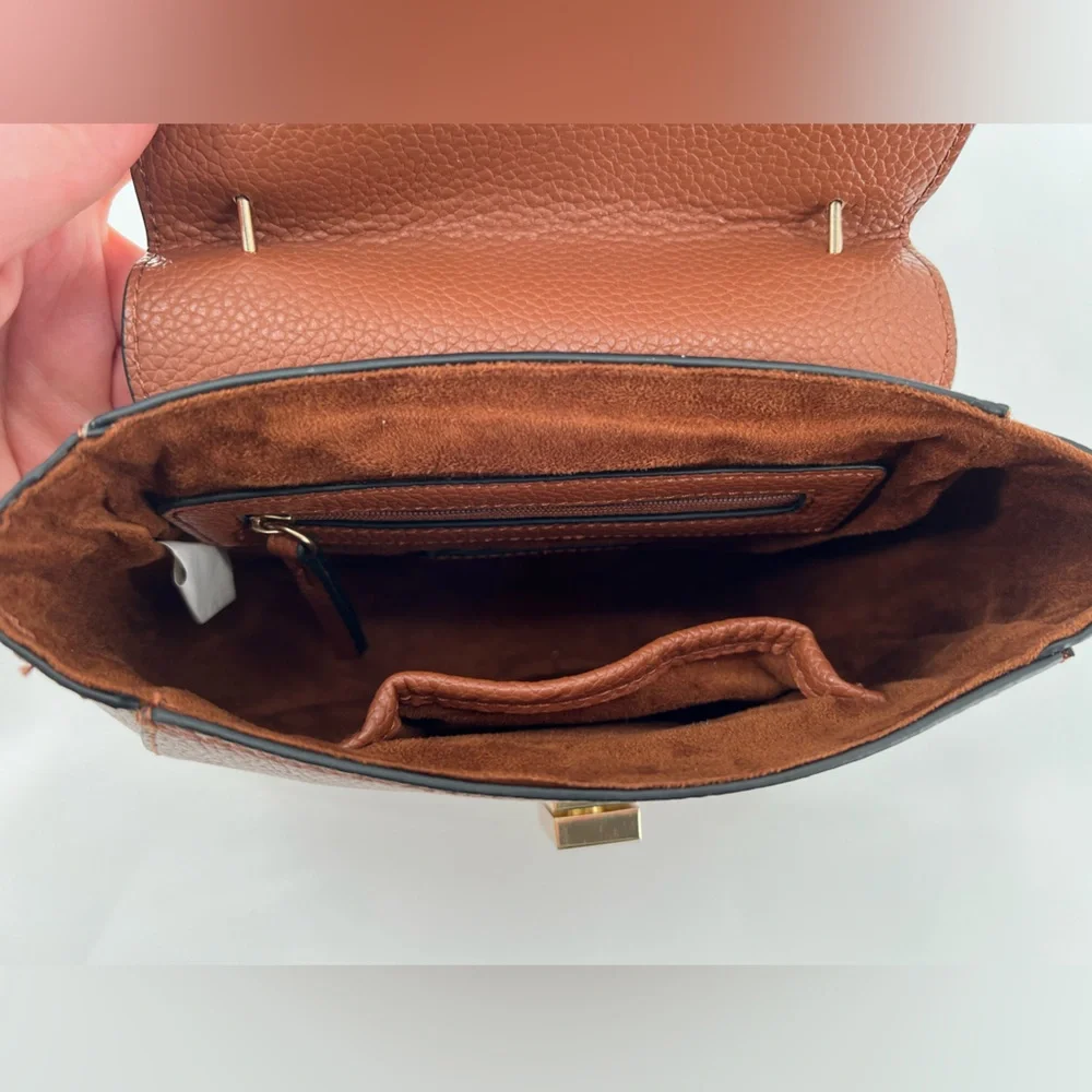 Steve Madden Purse w/ Chain Detail‎